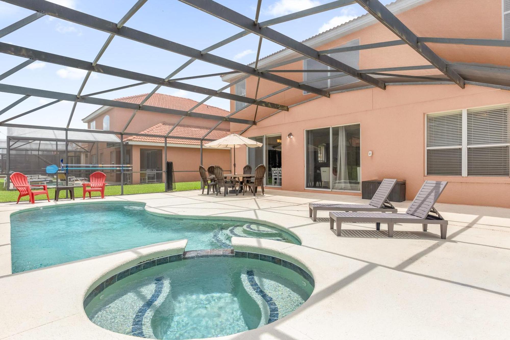 Large Spacious Home W Private Pool & Hot Tub Ντάβενπορτ Εξωτερικό φωτογραφία